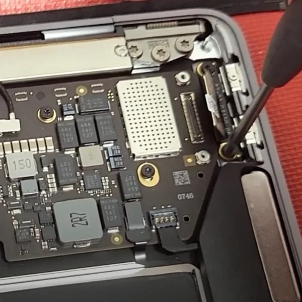 Ремонт MacBook Pro 13